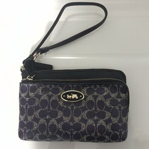 COACH WRISTLET NEW